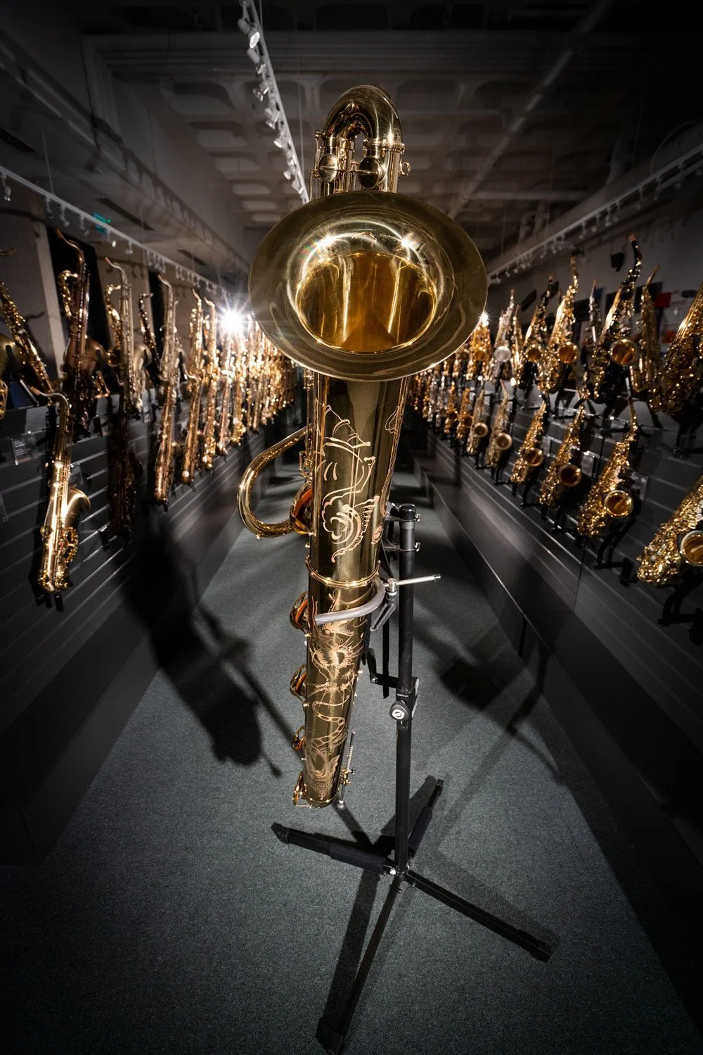 Eppelsheim Eb Contrabass Saxophone - Image 4